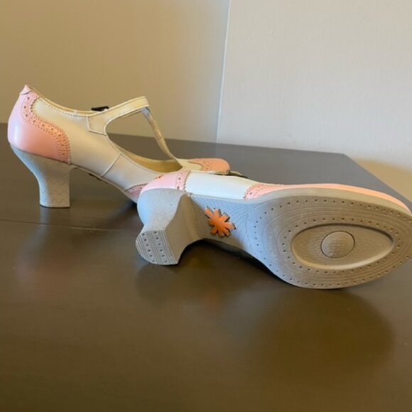 The Art Company Designer Mary Jane Printed Heels Shoes Size 38/8 PINK/WHITE - Picture 2 of 8